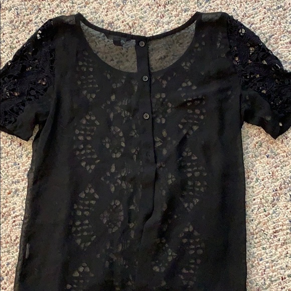 ae short sleeve blouse - Picture 2 of 4